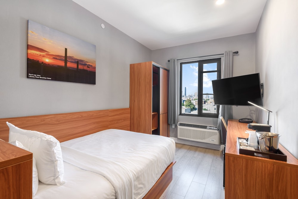 Liberty View Brooklyn hotel - photo 16