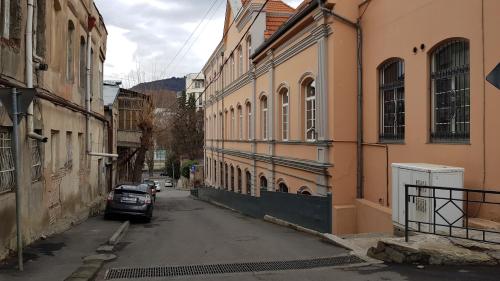 Cozy Apartment in Old Tbilisi