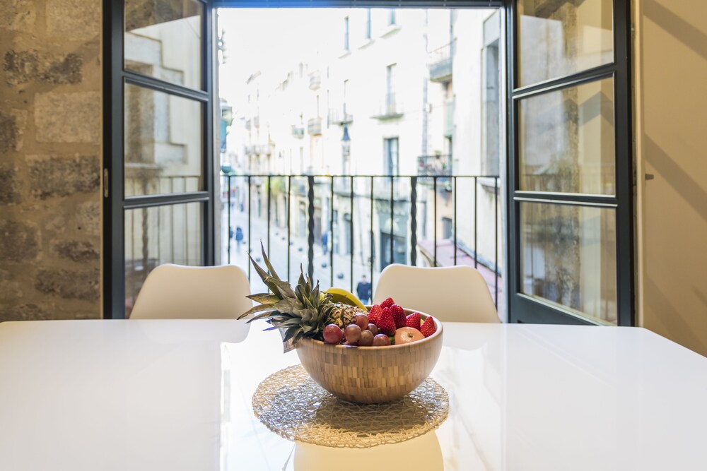 Bravissimo Cort Reial 1B — 4-Star Luxury Hotel in Girona, Spain