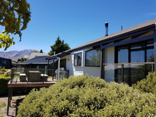 Mountain Views Nice Spot Newly renovated — 4-Star Luxury Hotel in Lake Tekapo, New Zealand