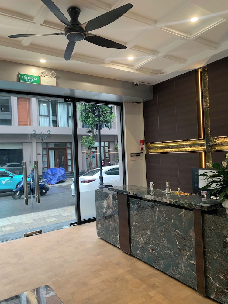 Paradise Bay Hotel — hotel in Van Giang