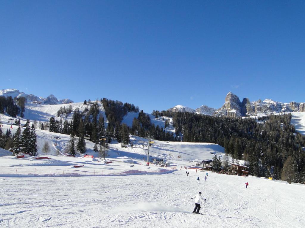 Garni Irsara — hotel in San Cassiano