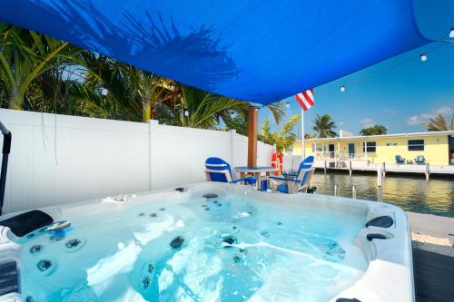 Casa Blue Pelican. — 4-Star Luxury Hotel in Marathon, United States