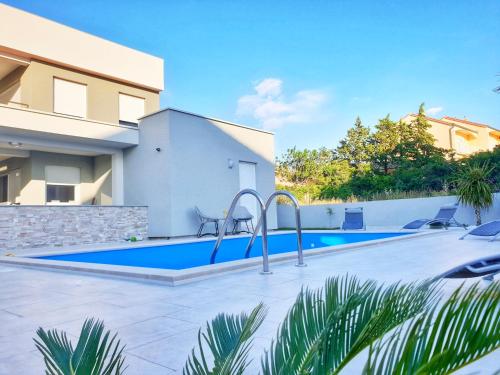 Residence Deja Vu — 4-Star Luxury Hotel in Novalja, Croatia