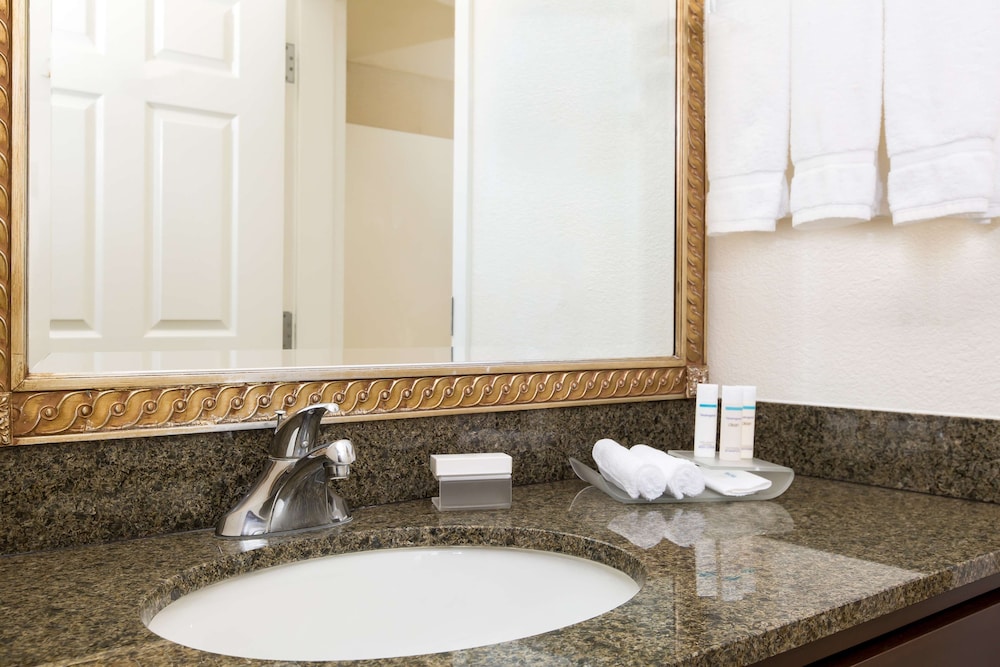 Homewood Suites by Hilton Newark Fremont - photo 22