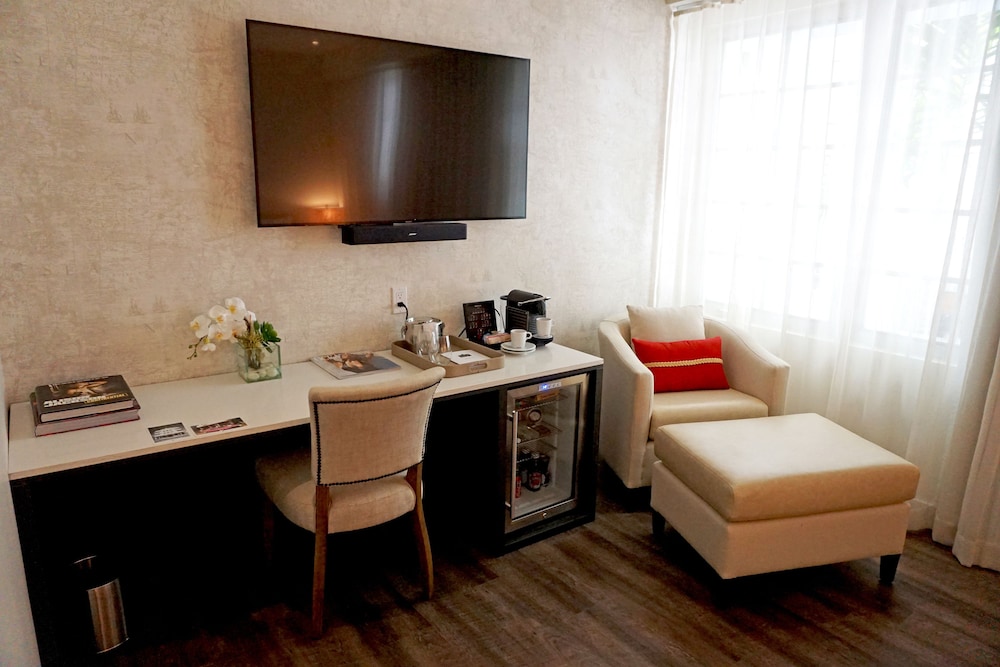 The Marlin Hotel - photo 33