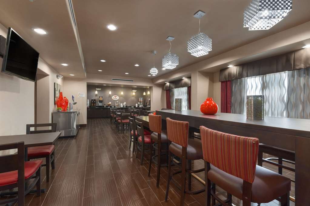 Super 8 by Wyndham Karnes City - photo 36