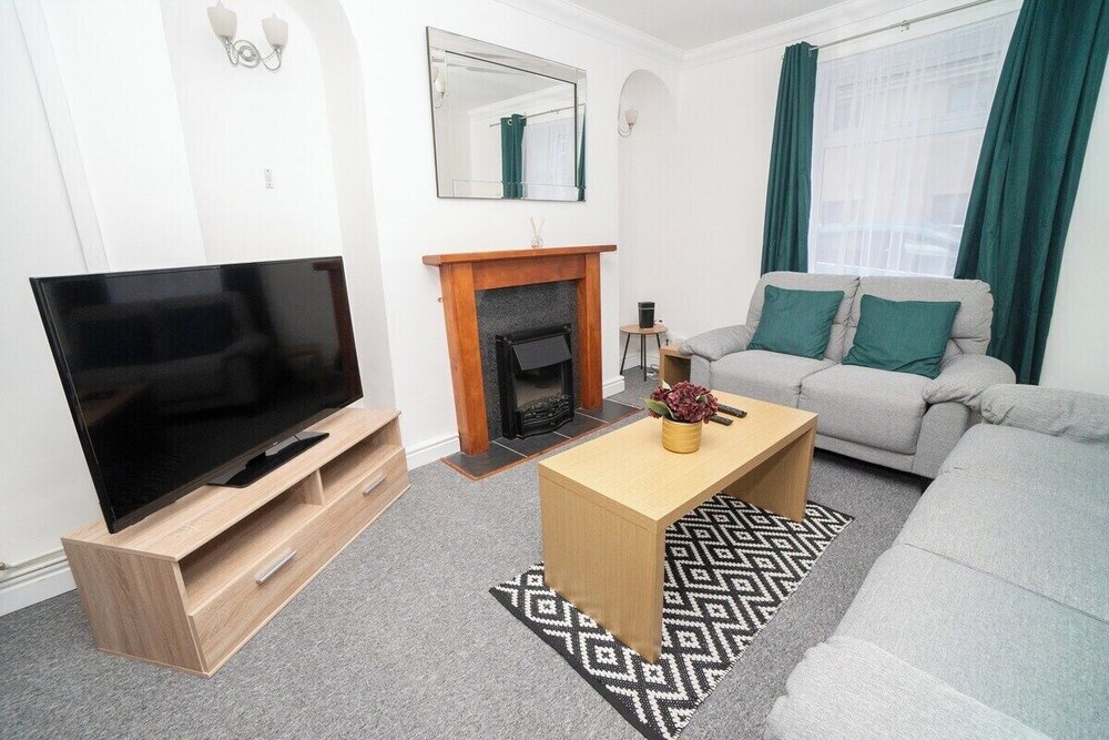 Convenient 3 Bed Swansea house in City centre — 4-Star Luxury Hotel in Swansea, United Kingdom