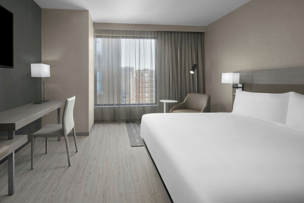 AC Hotel St. Louis Central West End - photo 11