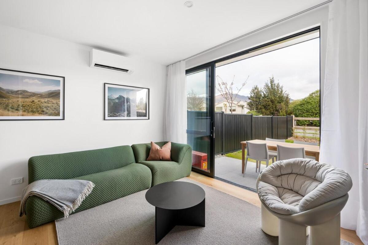 Architect's Townhouse in Wanaka — 4-Star Luxury Hotel in Wanaka, New Zealand