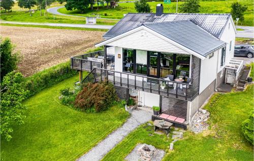 Gorgeous Home In Vestnes With Wifi — 4-Star Luxury Hotel in Vestnes, Norway