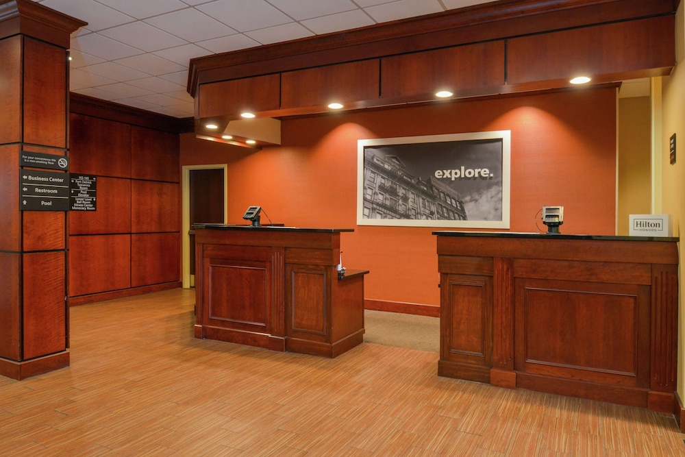 Hampton Inn Frederick - photo 4