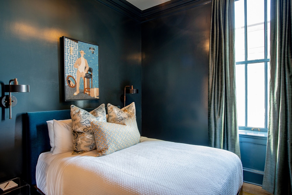 The Bell Athens By Kasa Living - photo 25