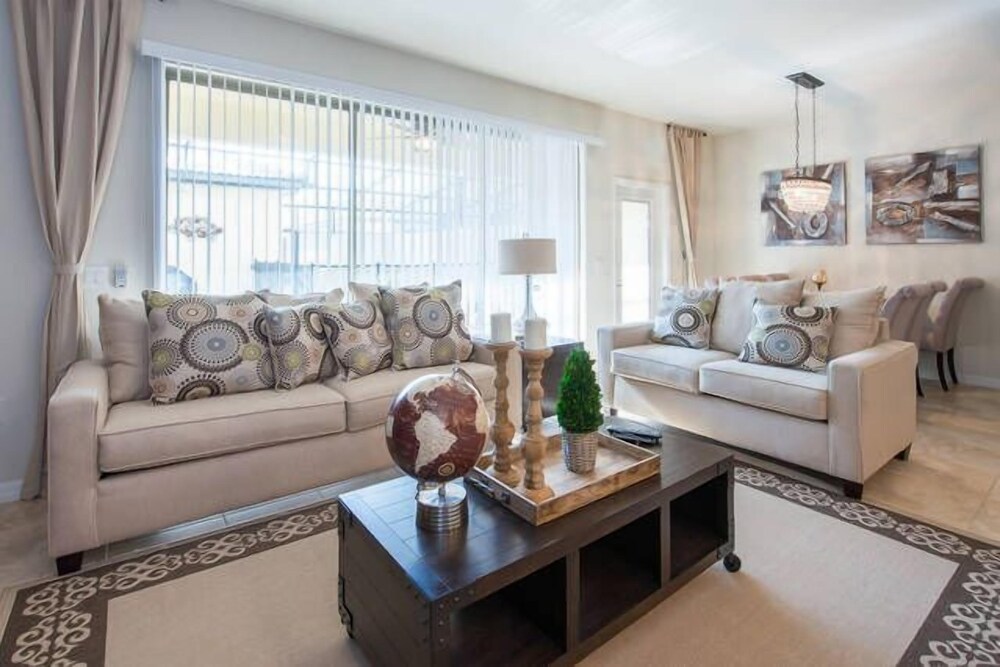 Home Sweet Home — 4-Star Luxury Hotel in Kissimmee, United States