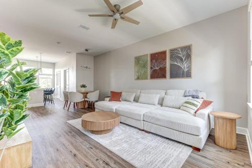 Stylish Midtown 3 Bedroom 4 Bathroom Private Garage Family & Group Ready — 4-Star Luxury Hotel in Tampa, United States