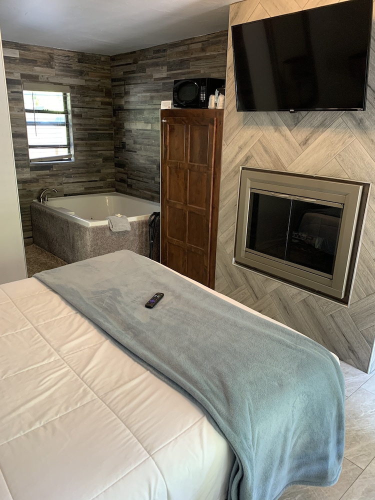 Oak Creek Terrace Resort - photo 37