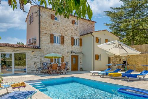 Villa Butterfly — 4-Star Luxury Hotel in Kanfanar, Croatia