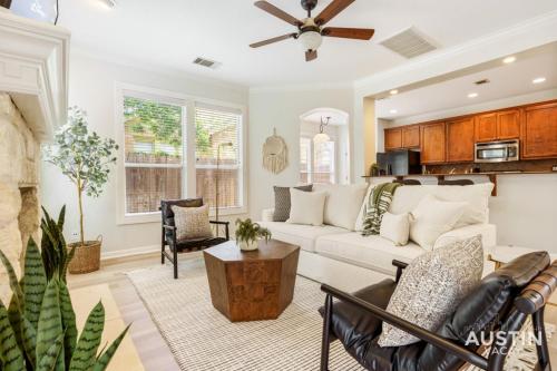 Perfect Central Location w Free Prkg and Cozy Beds in Austin, United States