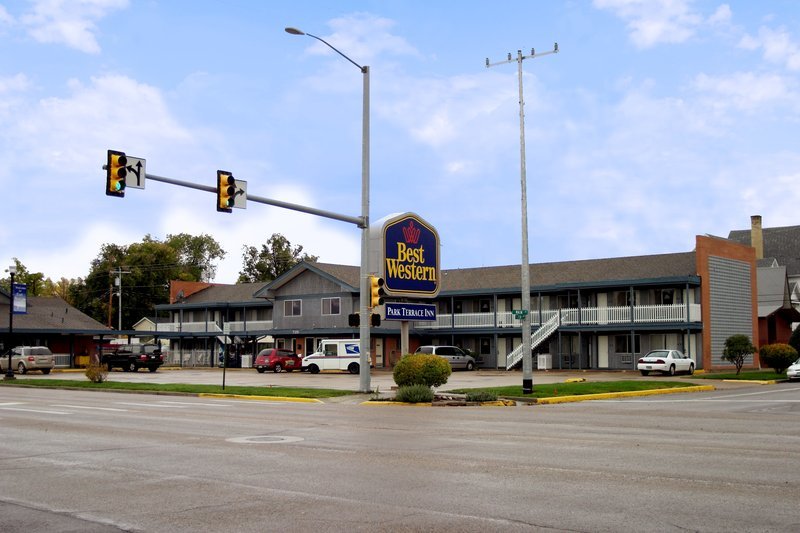 Best Western Park Terrace Inn & Memories Restaurant — hotel in Fort Morgan