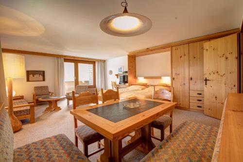 Chesa Munteratsch 2 Zimmerwohnung 201 Typ E — 4-Star Luxury Hotel in Silvaplana, Switzerland