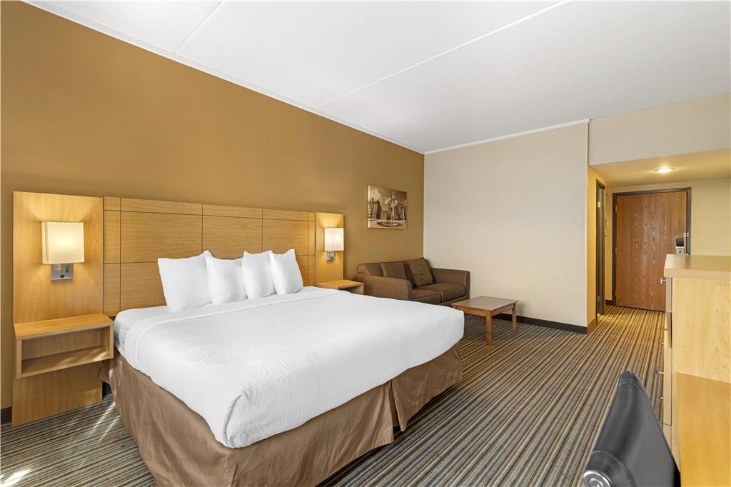 Best Western Royal Plaza Hotel & Trade Center - photo 40