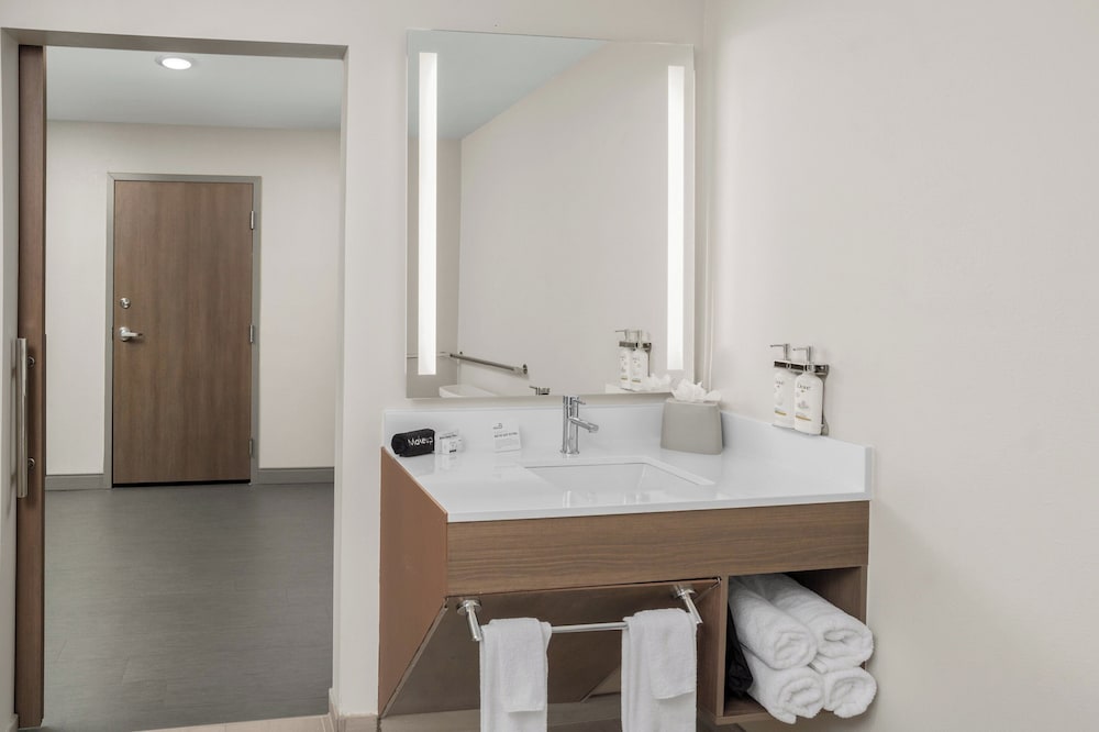 Holiday Inn Express Hattiesburg West Univ Area by IHG - photo 20