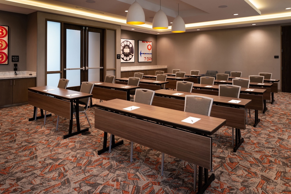 Hampton Inn & Suites Buena Park - photo 47