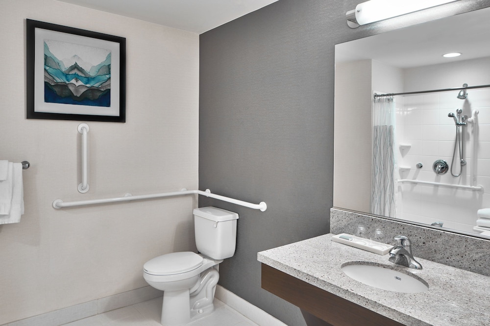 Courtyard by Marriott Portland City Center - photo 27
