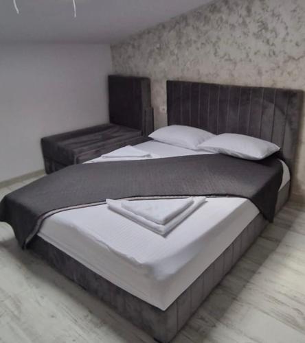 NeverseaBlack Sea - carbon neutral hotel in Constanta