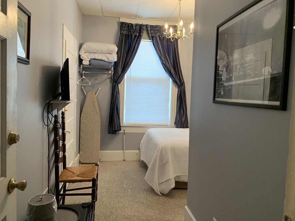 The Hotel Belvidere - photo 5