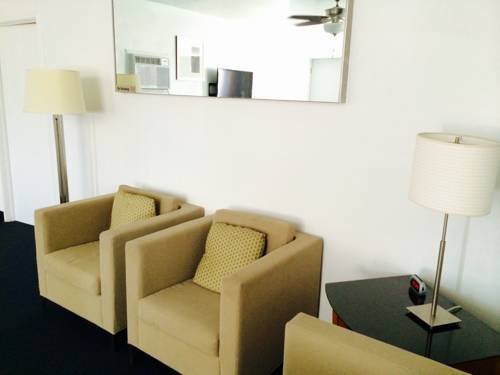 American Suites El Dorado - photo 3