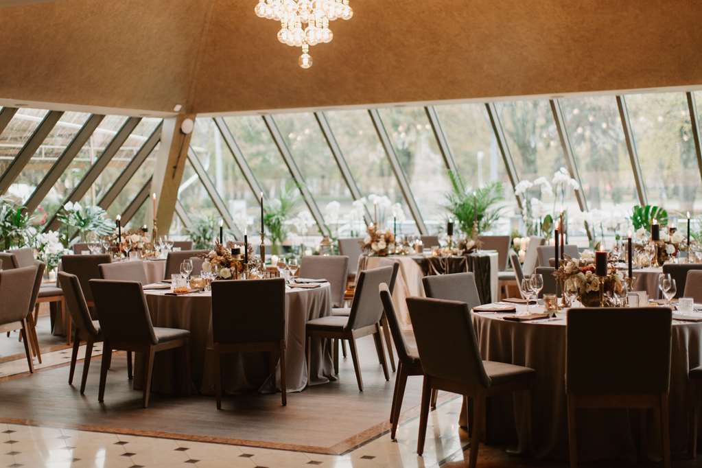 מזון ומשקאות