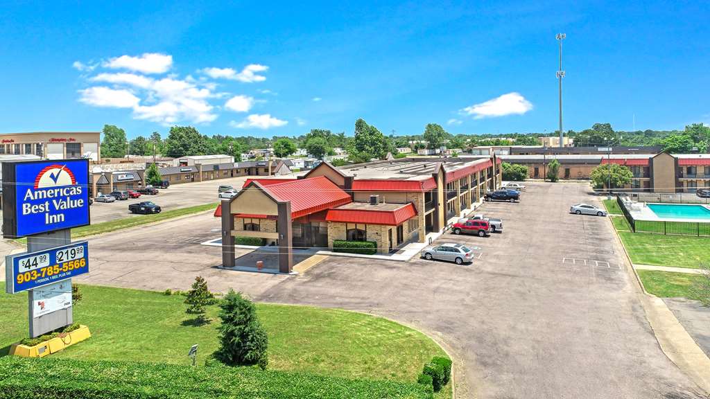 Americas Best Value Inn Paris - photo 5