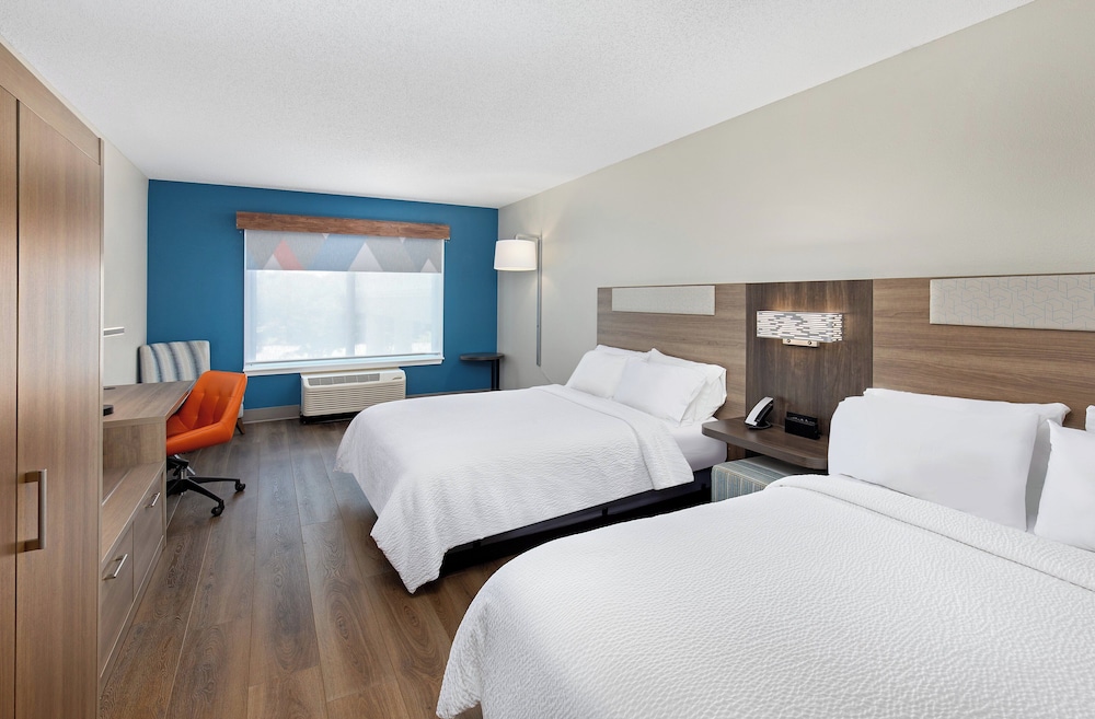 Holiday Inn Express Hotel Ooltewah Springs Chattanooga by IHG - photo 13