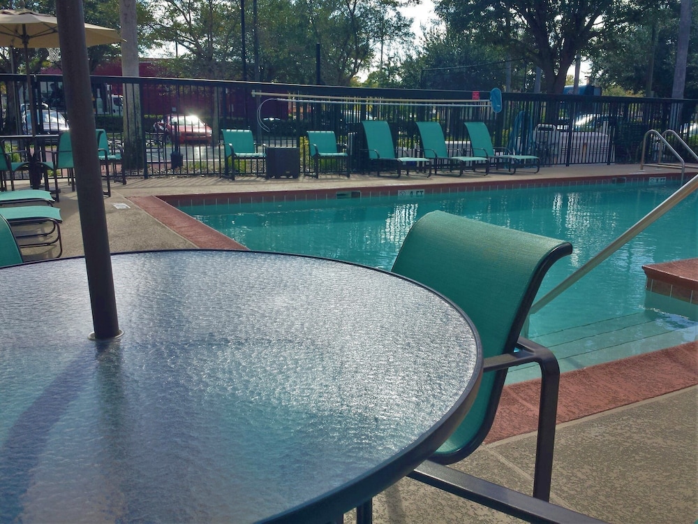 Residence Inn by Marriott Orlando East UCF Area - photo 32