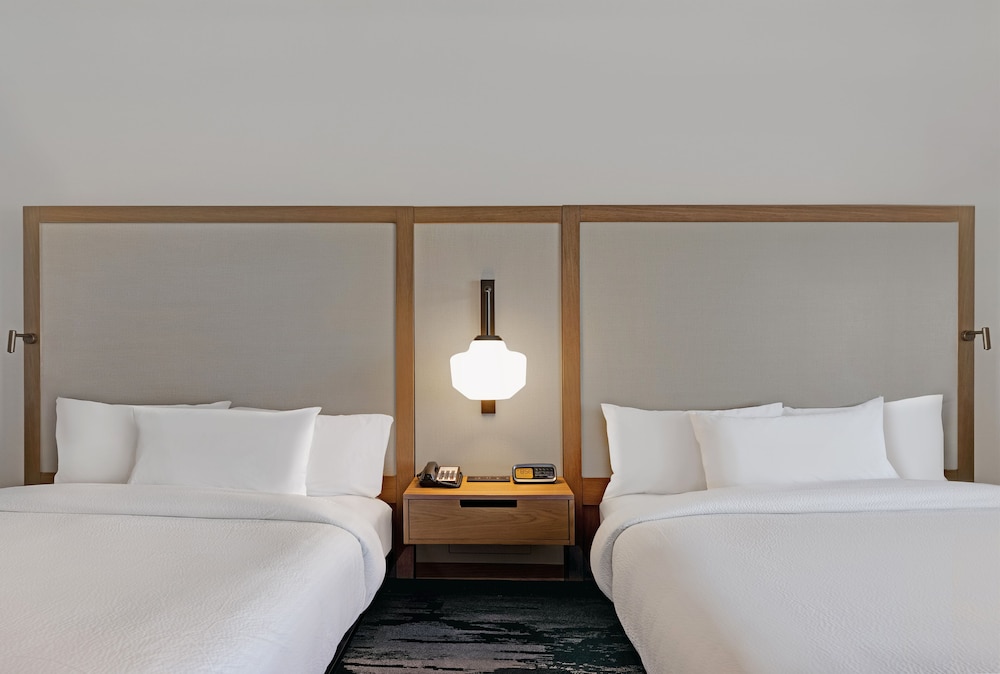 Fairfield Inn & Suites by Marriott Milwaukee Brookfield - photo 9