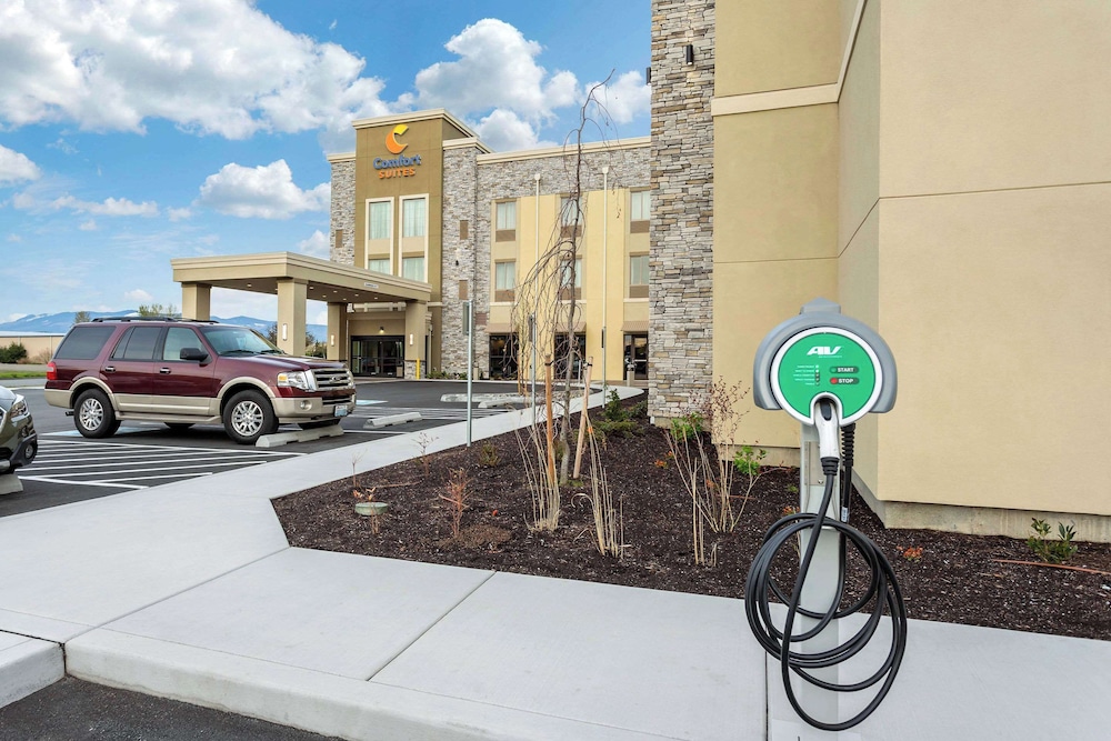 Comfort Suites Burlington near I 5 - photo 48