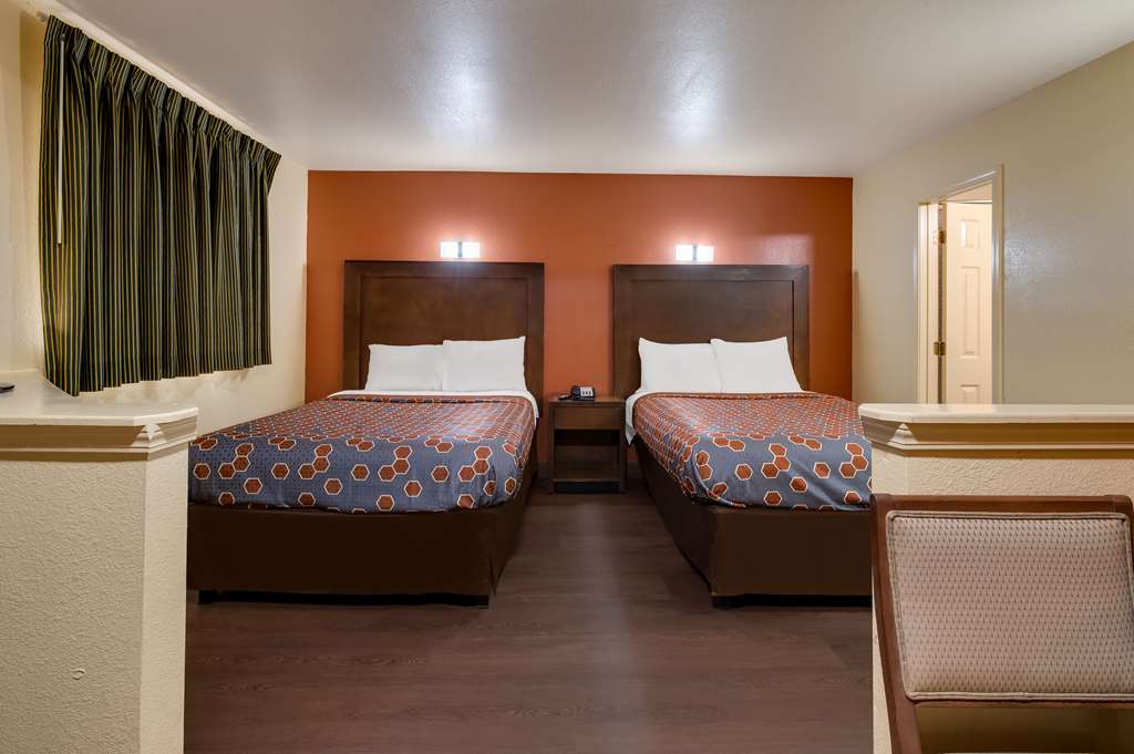 Relax Inn and Suites - photo 28