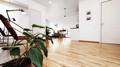 Wehost Stylish Apartment Near Fabrika