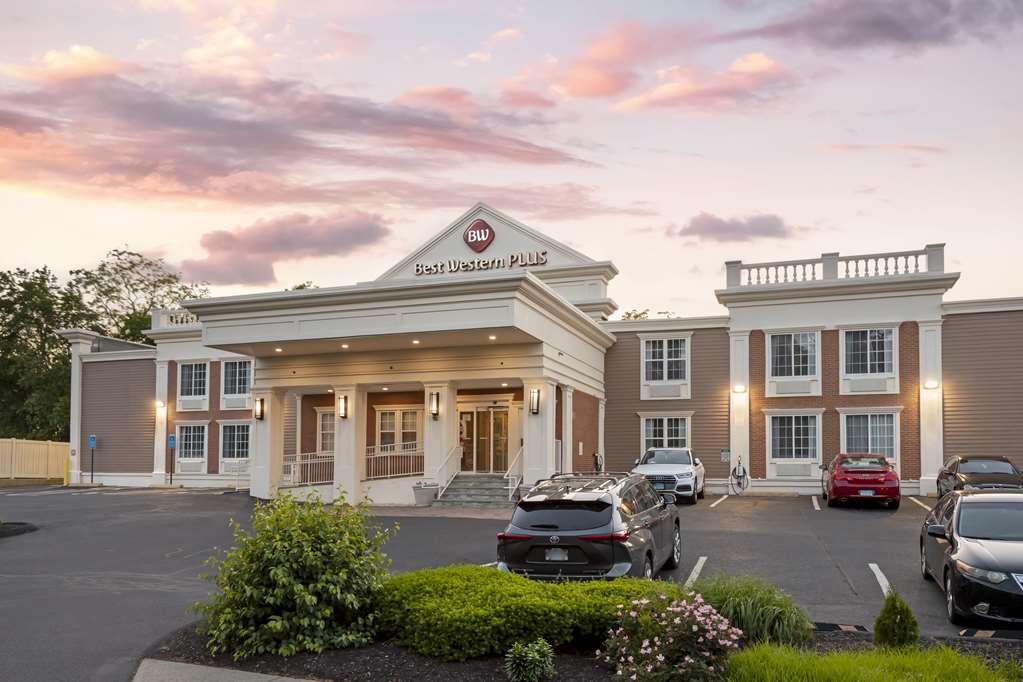 Best Western Plus Fairfield Hotel in Fairfield, United States