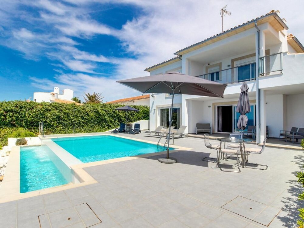 Villa Azul — 4-Star Luxury Hotel in Llucmajor, Spain