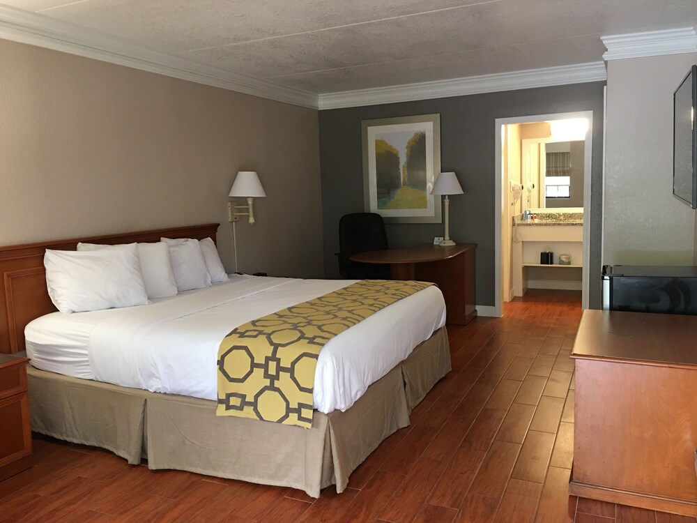 Casa Bella Inn & Suites - photo 4