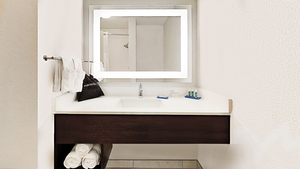 Holiday Inn Express New Orleans East by IHG - photo 7