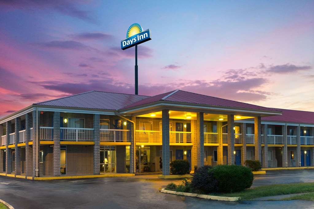 Days Inn by Wyndham Richmond - featured photo