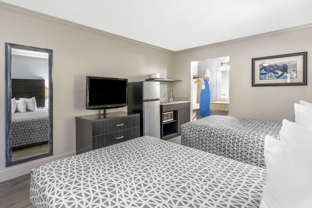 Suburban Studios International Drive - photo 14