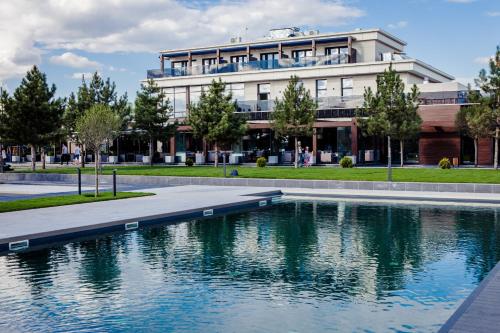 Riviera Zoloche Resort & Spa in Voronkov, Ukraine