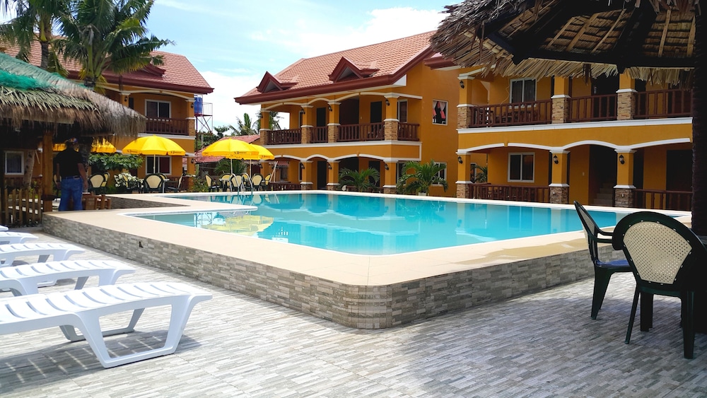 Slams Garden Resort in Daanbantayan, Philippines