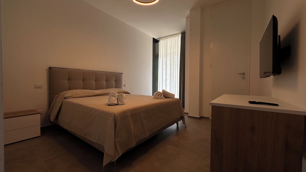Puglia Promenade Apartment 2 — 4-Star Luxury Hotel in Bari, Italy