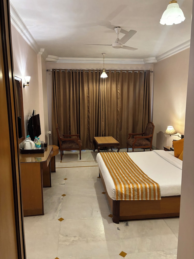 Kailash Parbat — Lonavla — photo 4