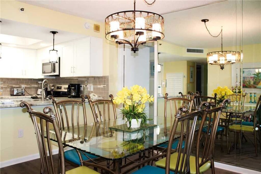 So Hampton 601 by RedAwning - photo 10